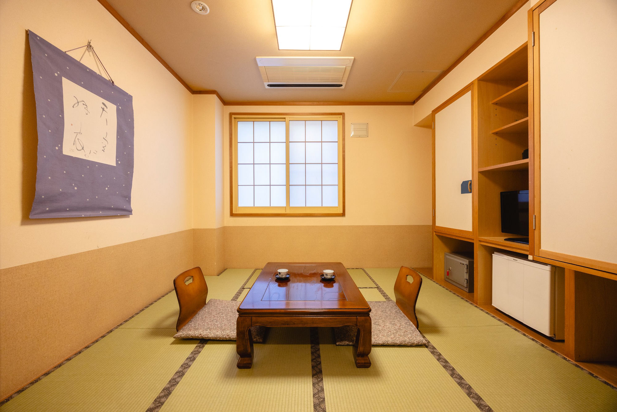 山側6畳和室