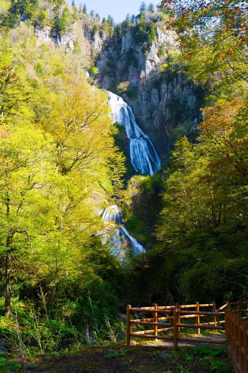 秋の羽衣の滝